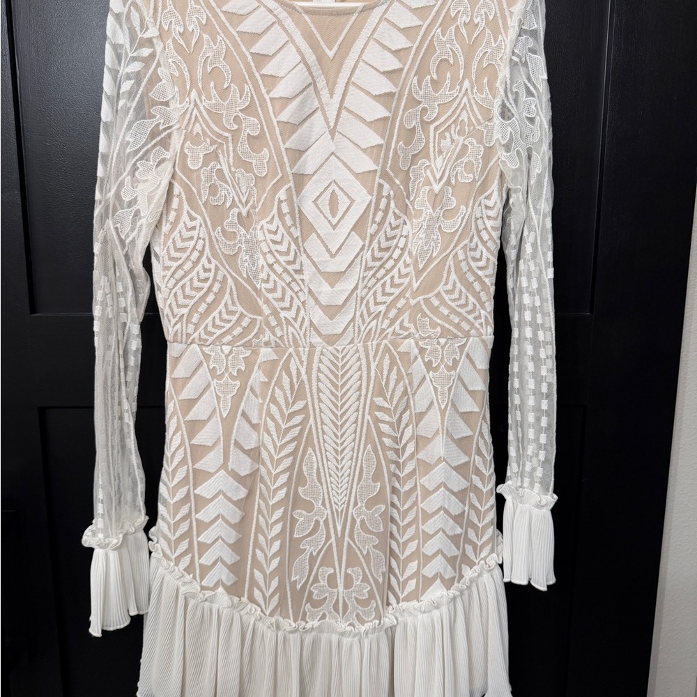 Chic Off-White Patterned Long Sleeve Lace Dress